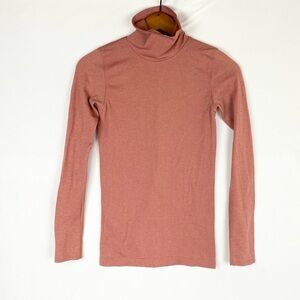 Lululemon Yin Vibes Turtleneck Size‎ 4 Long Sleeve Pink Stretch Ribbed